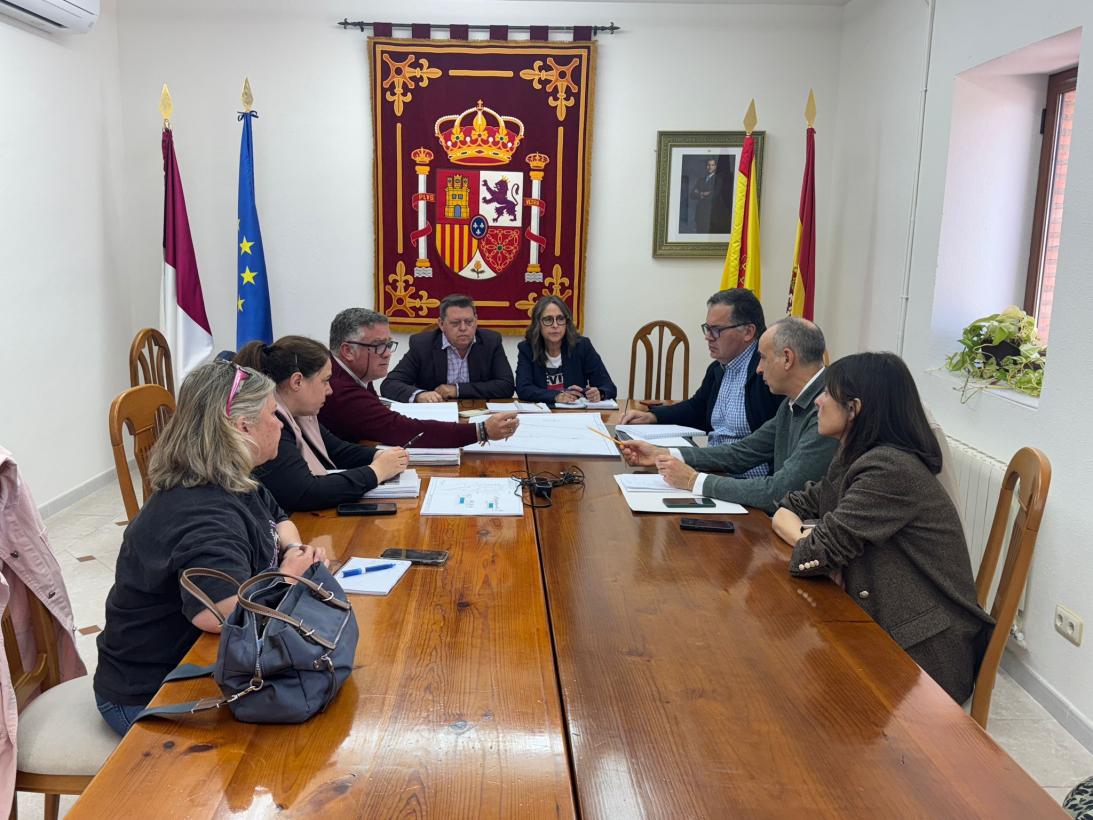 El Gobierno regional proyecta en Cobisa una nueva canalización como solución para poner fin a las inundaciones, con fondos MRR. El Gobierno regional proyecta en Cobisa una nueva canalización como solución para poner fin a las inundaciones, con fondos MRR.