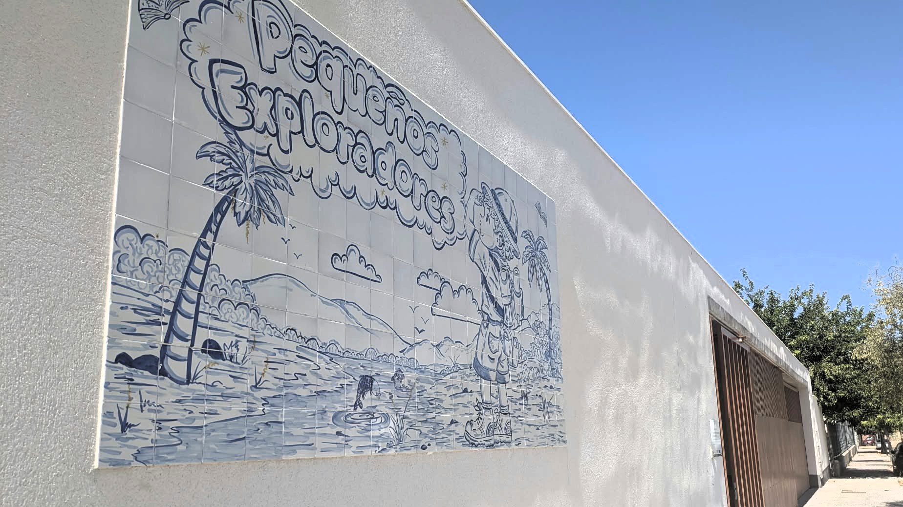 escuela infantil “Pequeños exploradores”